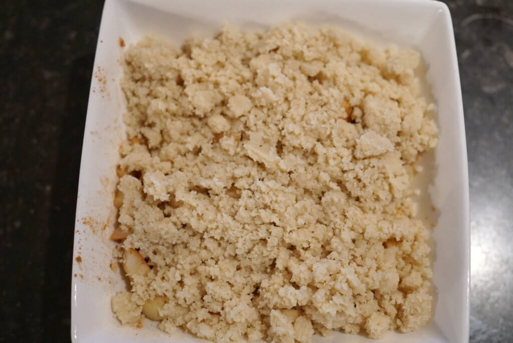 almond flour crumble